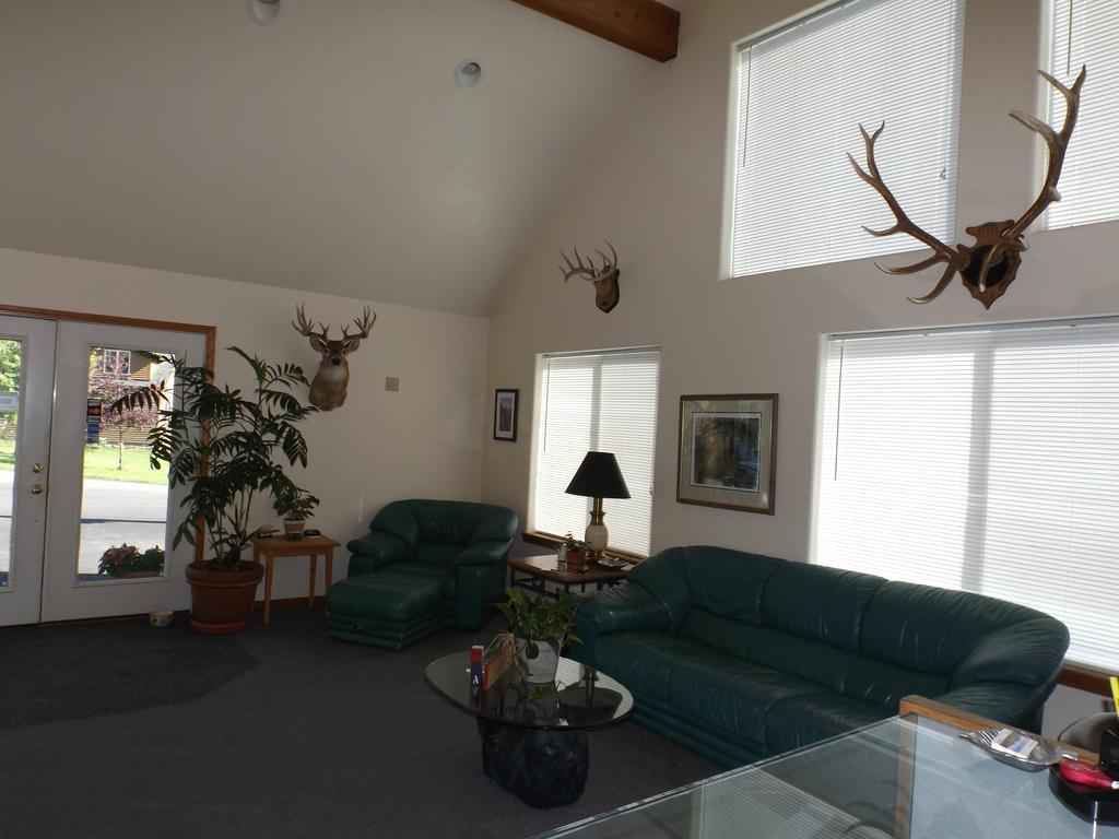 Clark Fork Lodge Buitenkant foto