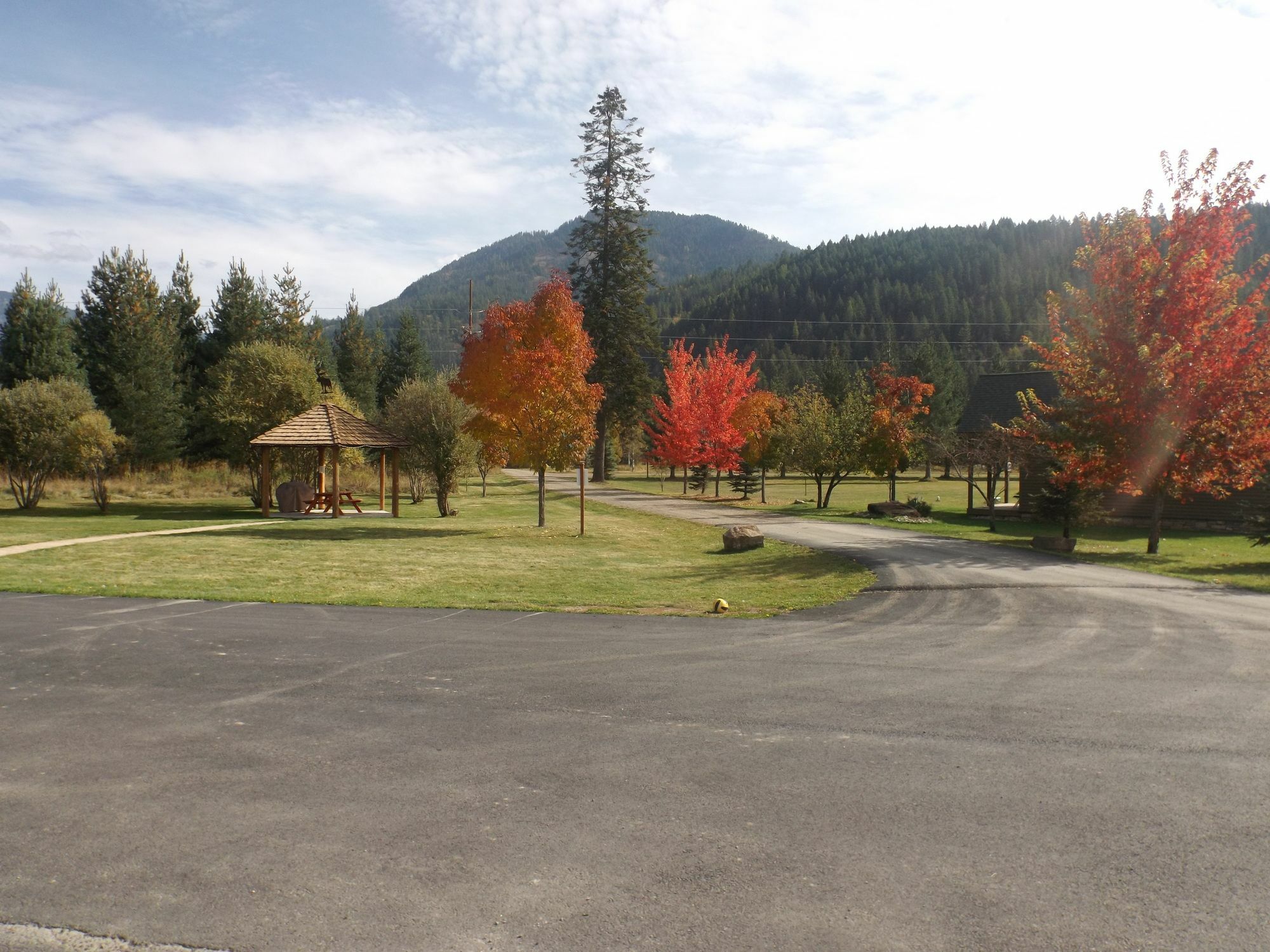 Clark Fork Lodge Buitenkant foto